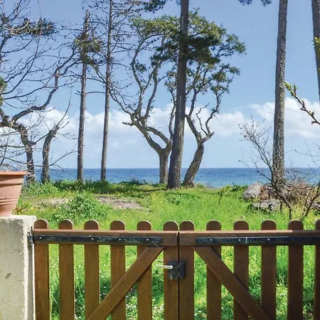 Four Bedroom Holiday In Santa Maria Poggio Holiday home *
